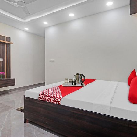 Hotel O Amazing Guest House Ню Делхи Екстериор снимка