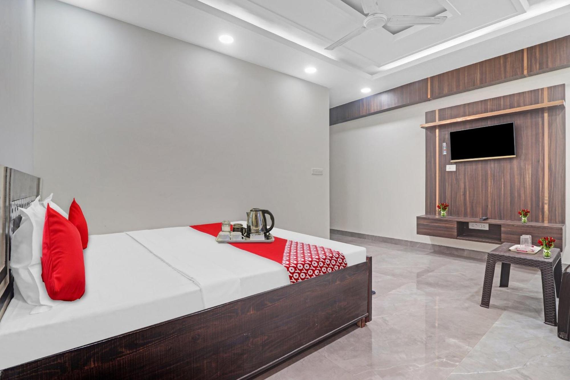 Hotel O Amazing Guest House Ню Делхи Екстериор снимка
