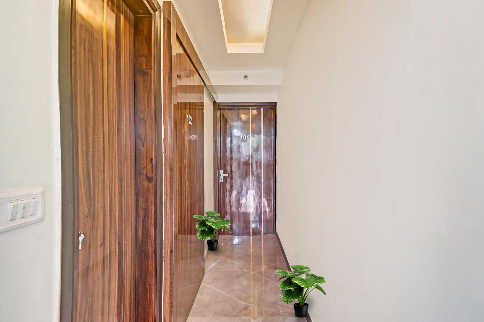Hotel O Amazing Guest House Ню Делхи Екстериор снимка